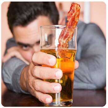 У мужчины алкоголизм до применения капель Alkofreen Neo. 